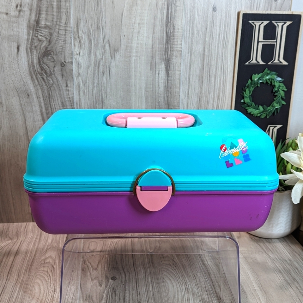 Caboodles of California Colorful Tackle Box Makeup Cosmetic Case 2602 VTG 90s